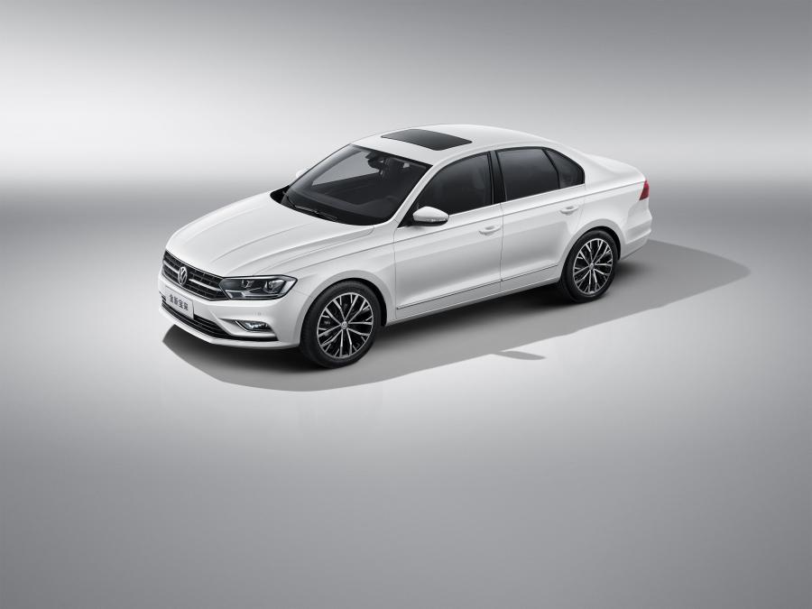  Volkswagen Bora 2016 года  (CN) (фото 2 из 5)